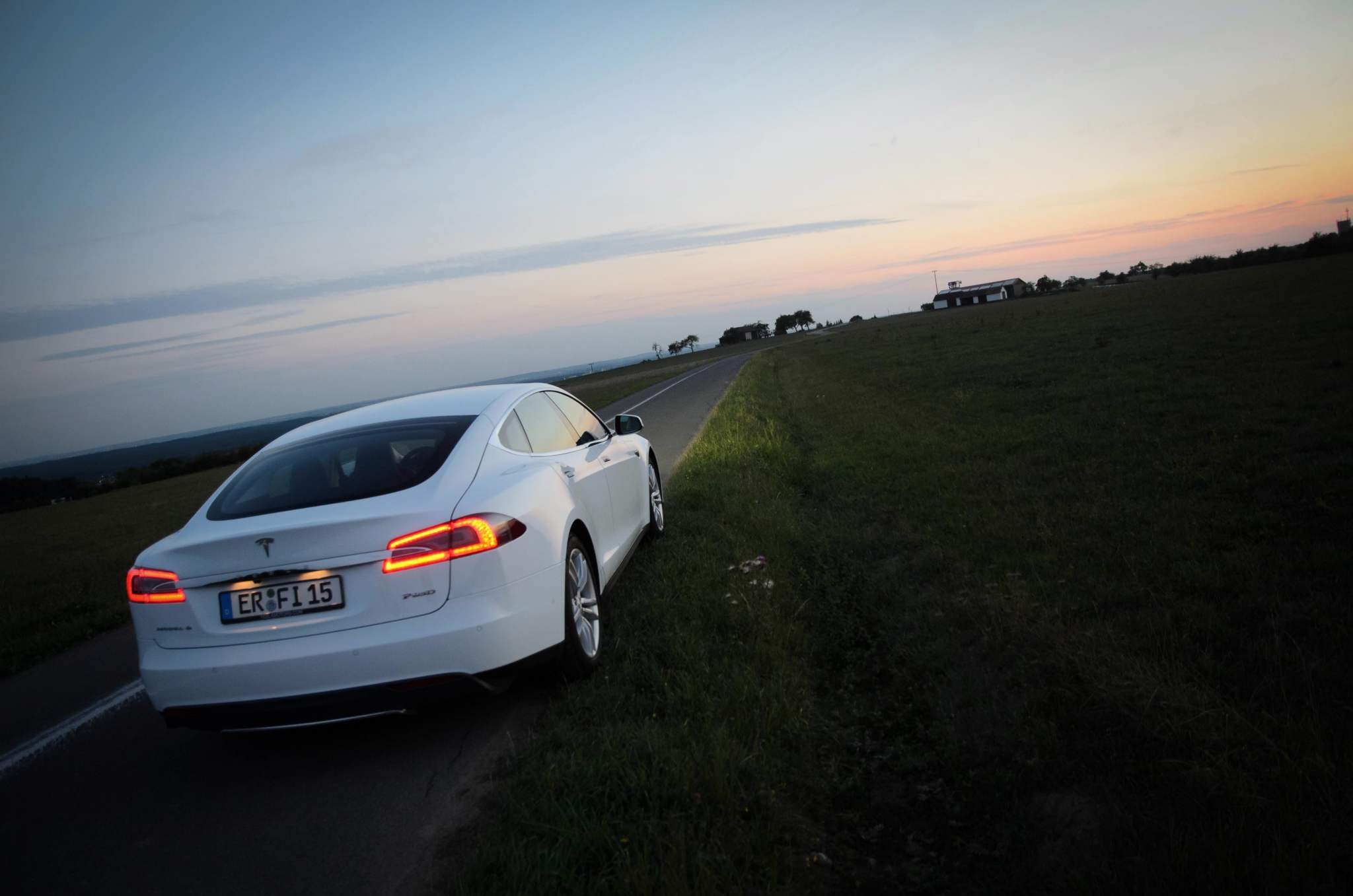 Mietwagen Tesla Model S P85D