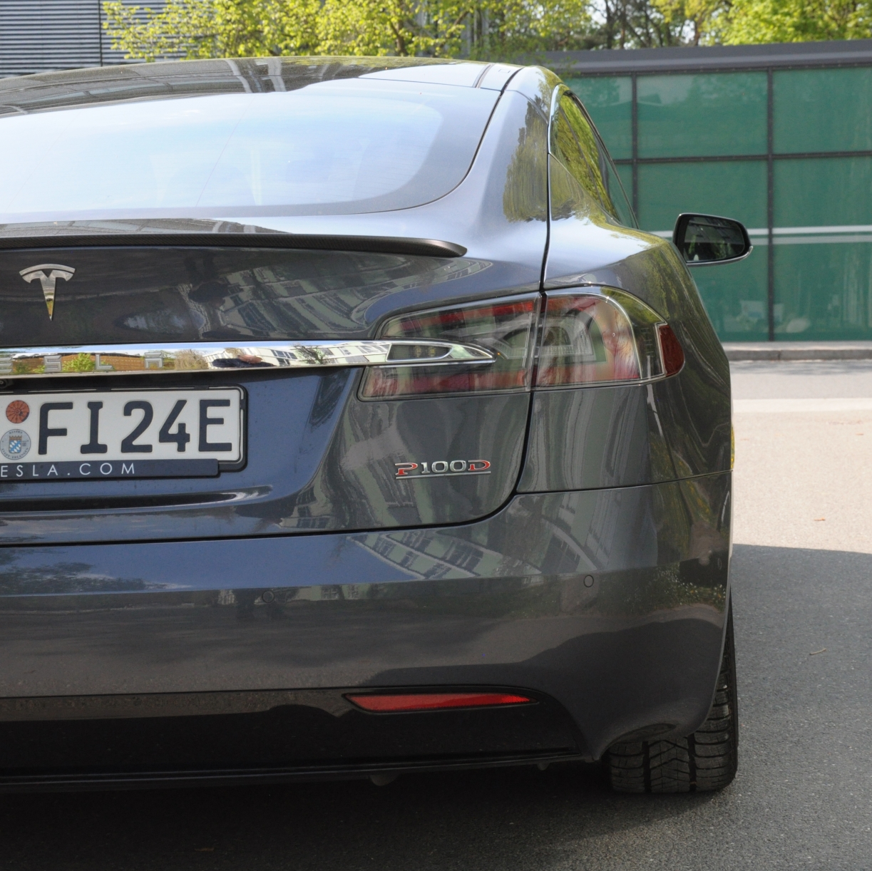 Breite H ften photo Tesla mieten in Regensburg, das könnet so aussehen