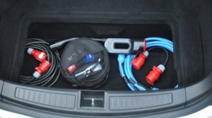 Ladeadapter photo Ladeadapter der Tesla-Car-Rent Mietwagen