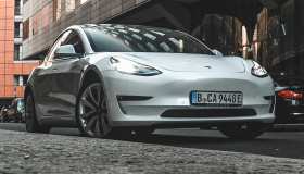 Model 3 Performance Berlin 280 160 photo Mietwagen Model 3 Performance in Berlin